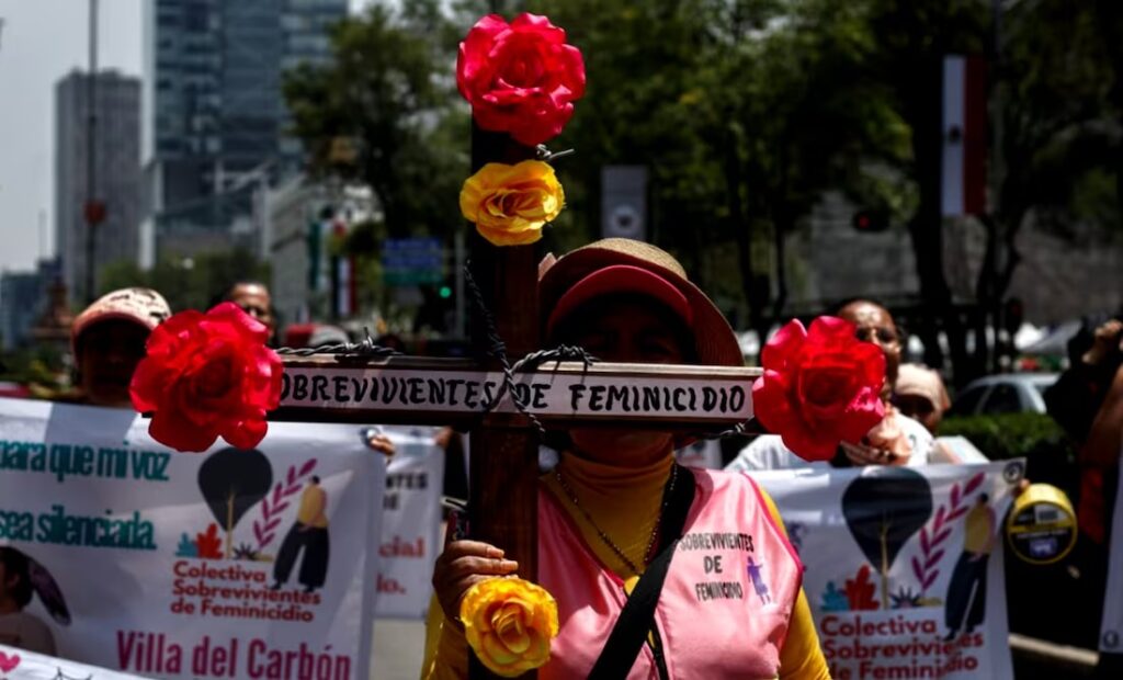 Sobrevivientes de feminicidio exigen a legisladores que aprueben la Ley Oropéndola