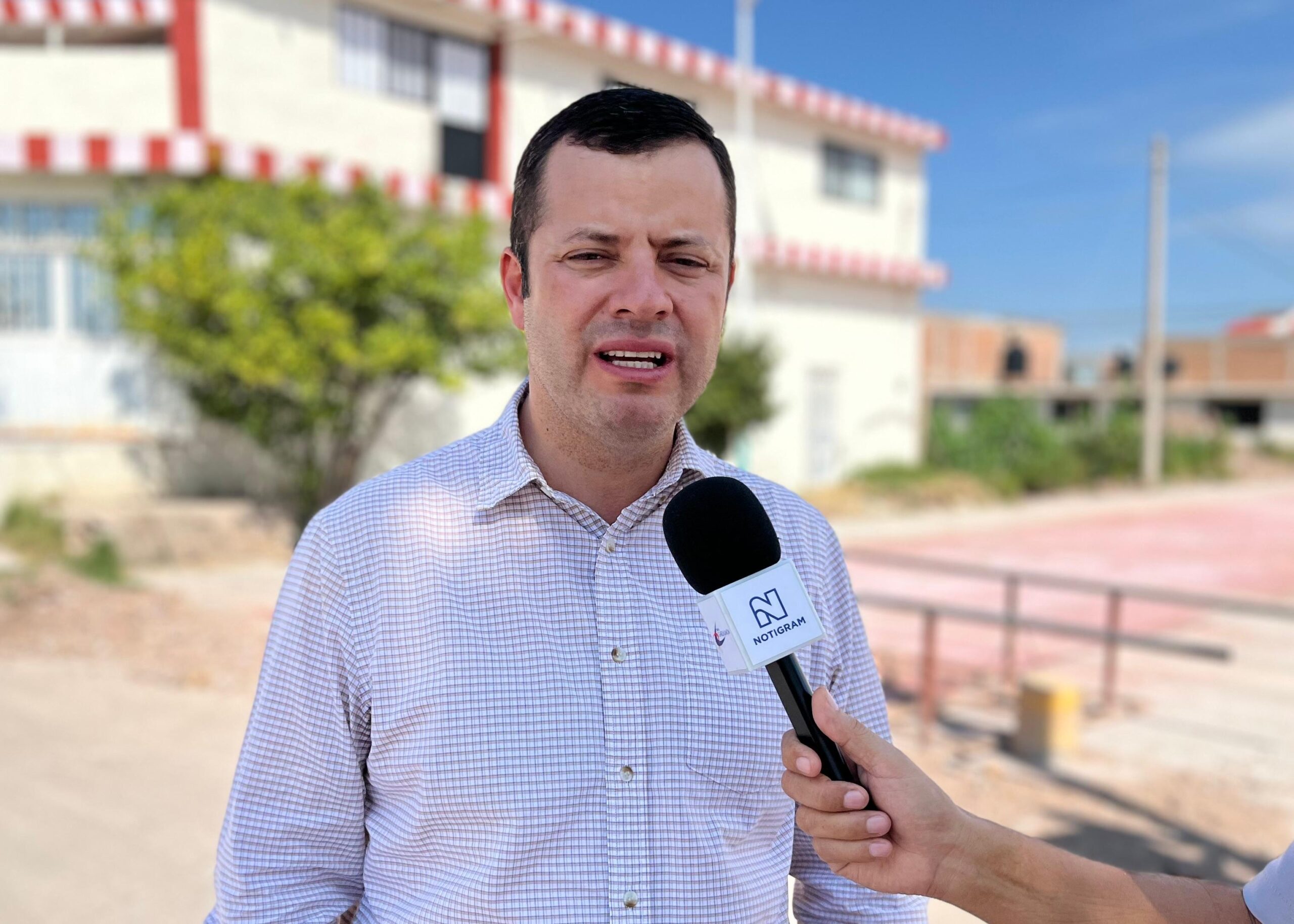 César Rivas elige cumplir mandato como alcalde y aplaza su curul en el ...