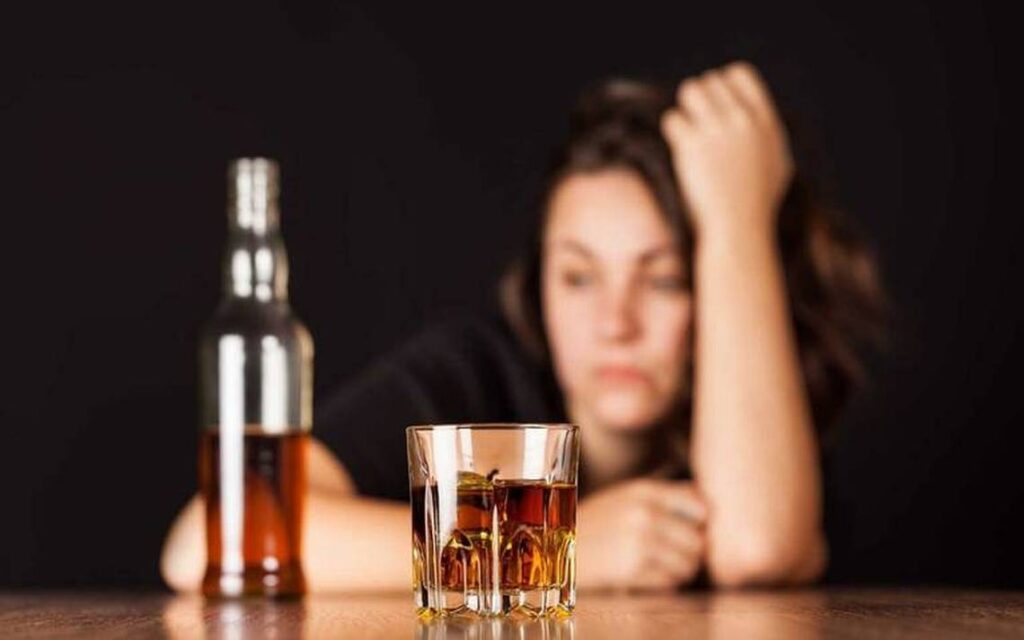 21% de los miembros de Alcohólicos Anónimos son mujeres
