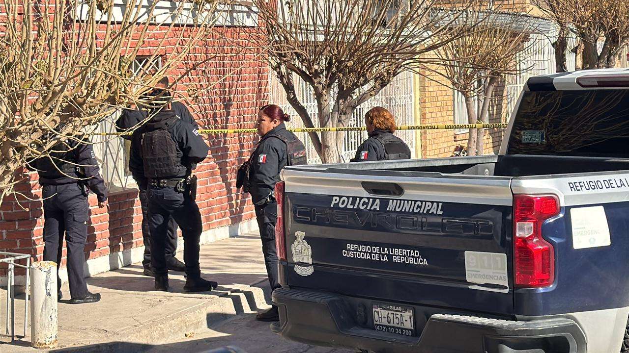 Un hombre fue localizado muerto por sus familiares en el interior de su ...