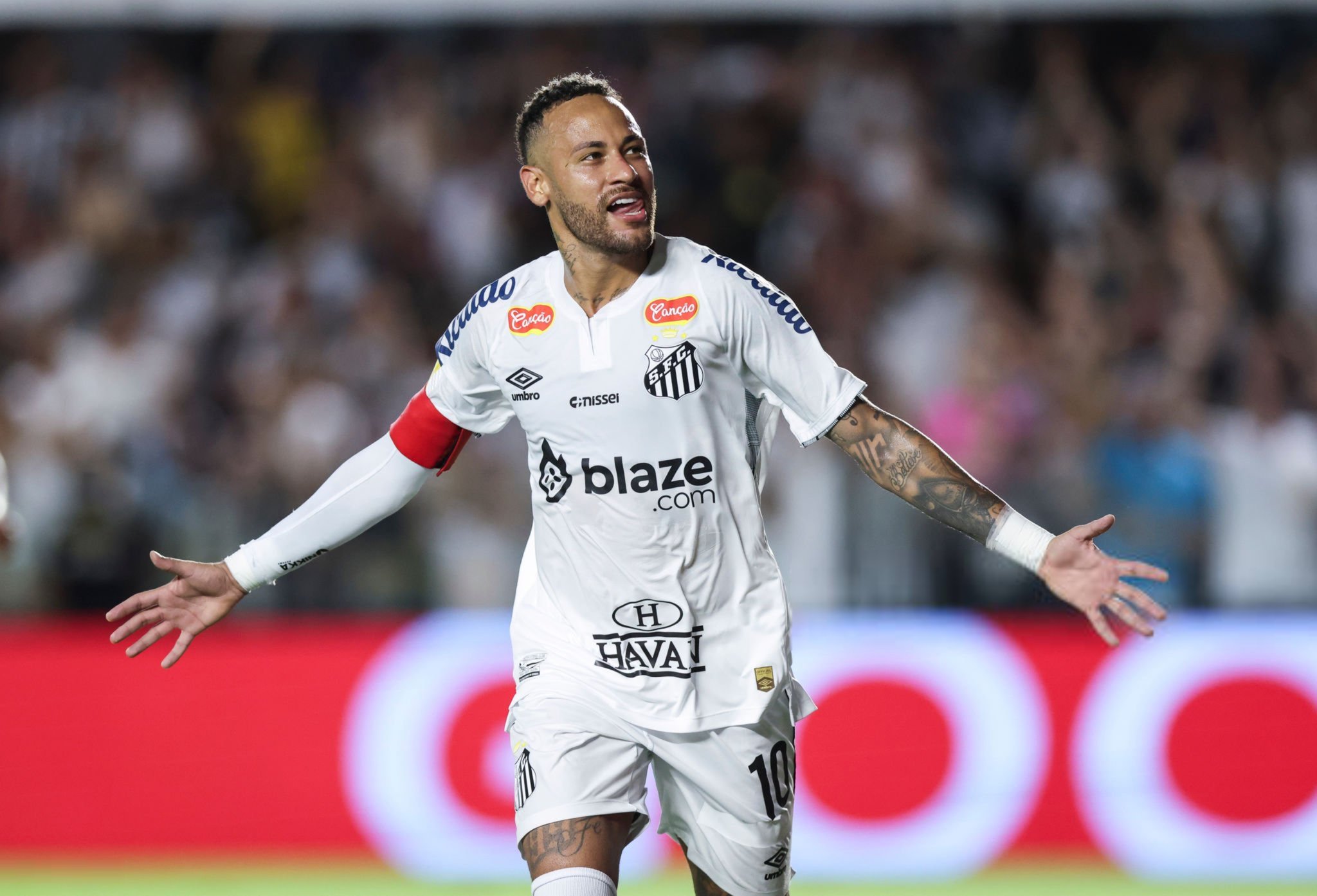 Neymar sigue inspirado en su regreso a Brasil; ahora marcó un golazo ...
