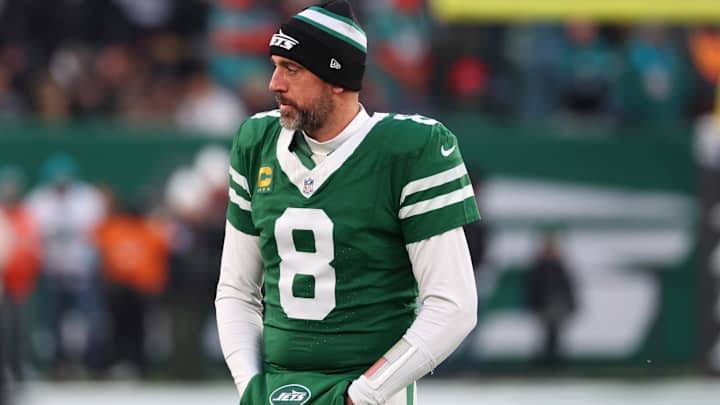 Aaron Rodgers sigue con su futuro en el aire.