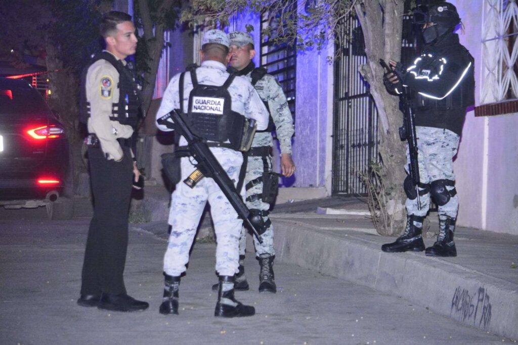 Sobreviven dos hombres a ataque armado 