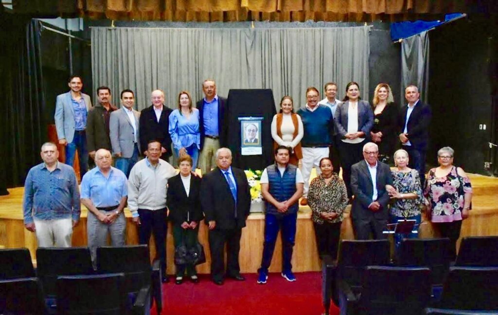 Rinde Gobierno de Zapotlán homenaje a «Don Justo Preciso»