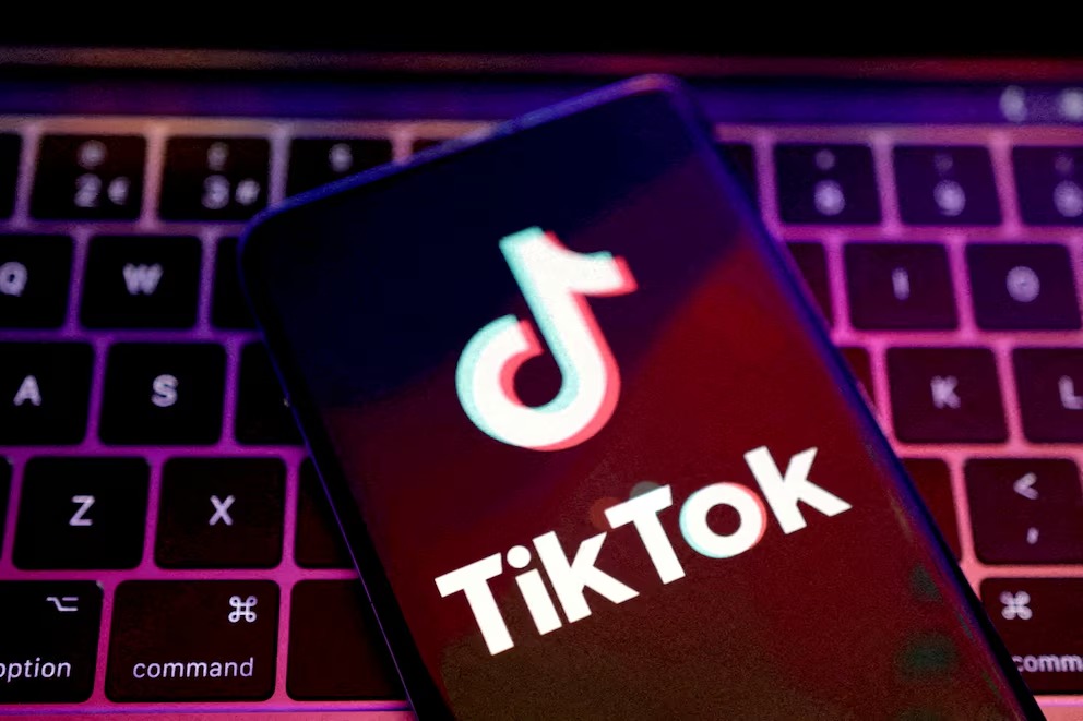Chica hace ‘dusting’ y muere, nuevo reto de TikTok