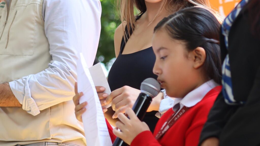 Entregan uniformes y útiles del programa ¡Listo Jalisco!, en Tlajomulco de Zúñiga