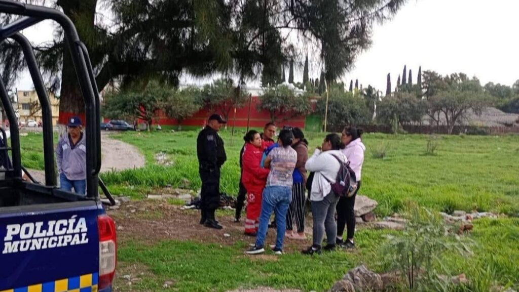 Abandonan a recién nacida en terreno baldío en Guanajuato; estaba envuelta en plástico