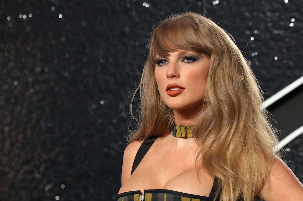 Taylor Swift obtiene orden de restricción contra acosador en Los Ángeles