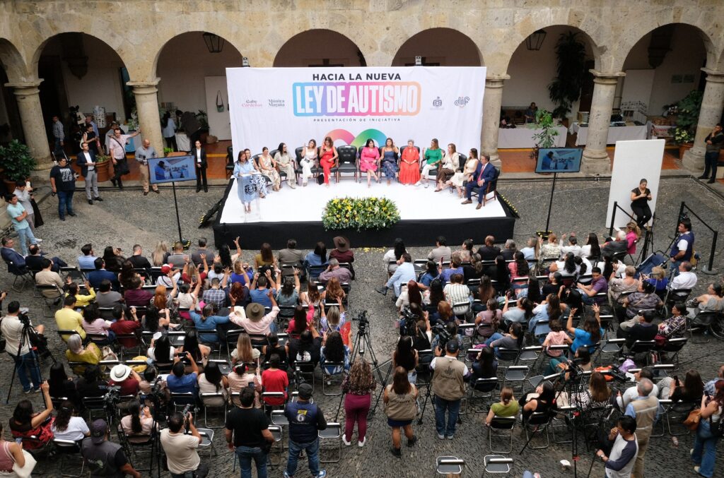 Jalisco presenta iniciativa de ley para garantizar derechos e inclusión de personas con espectro autista