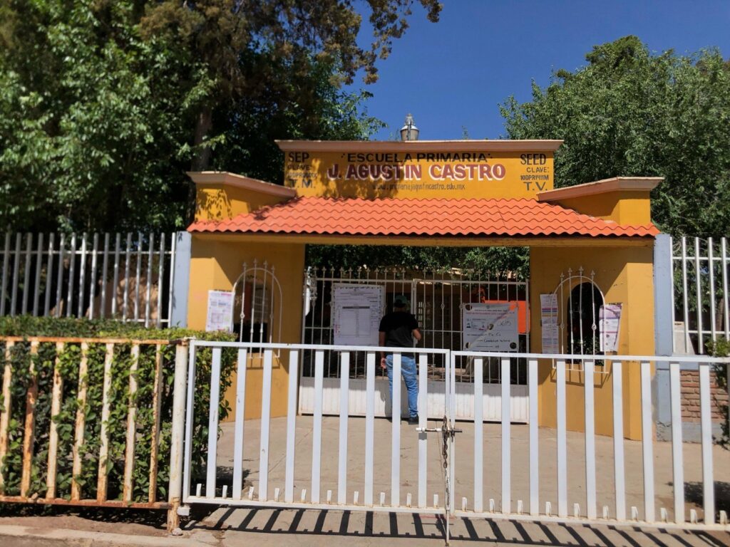 Regresa la normalidad a la Escuela Primaria Jesús Agustín Castro tras superar crisis sanitaria por plaga