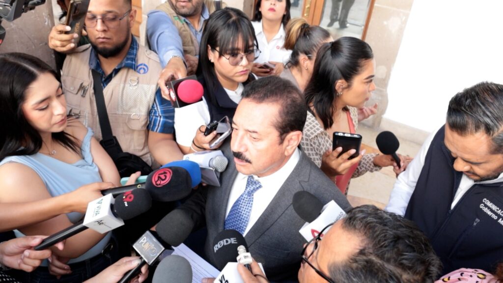 Se une municipio al anuncio del Gobernador, trabajadores del municipio también tendrán puente