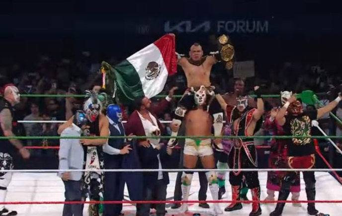¡Exitoso primer evento en conjunto de la AAA y la WWE!