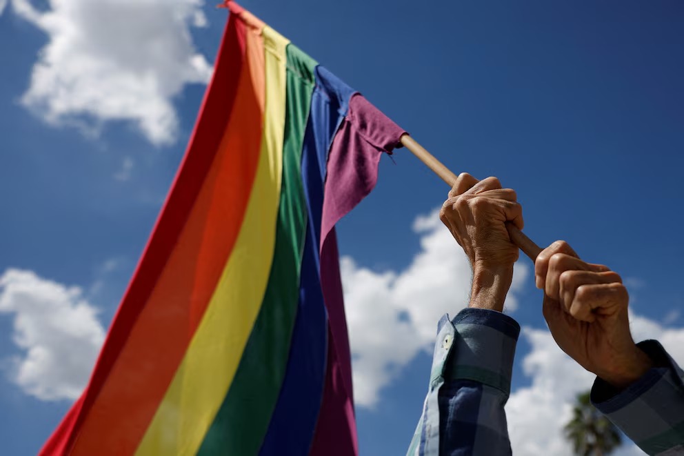 SEP facilita cambio de nombre en documentos escolares para personas de la comunidad LGBT