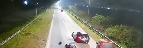 VIDEO: Mujer se lanza de Uber en movimiento tras notar que el chofer desvió la ruta del GPS