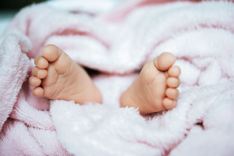 Mujer asfixió a su bebé recién nacida y arrojó el cadáver a un río