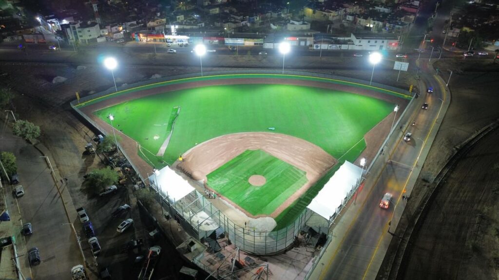 Con una inversión de 19.2 millones de pesos se inaugura nuevo estadio de beisbol