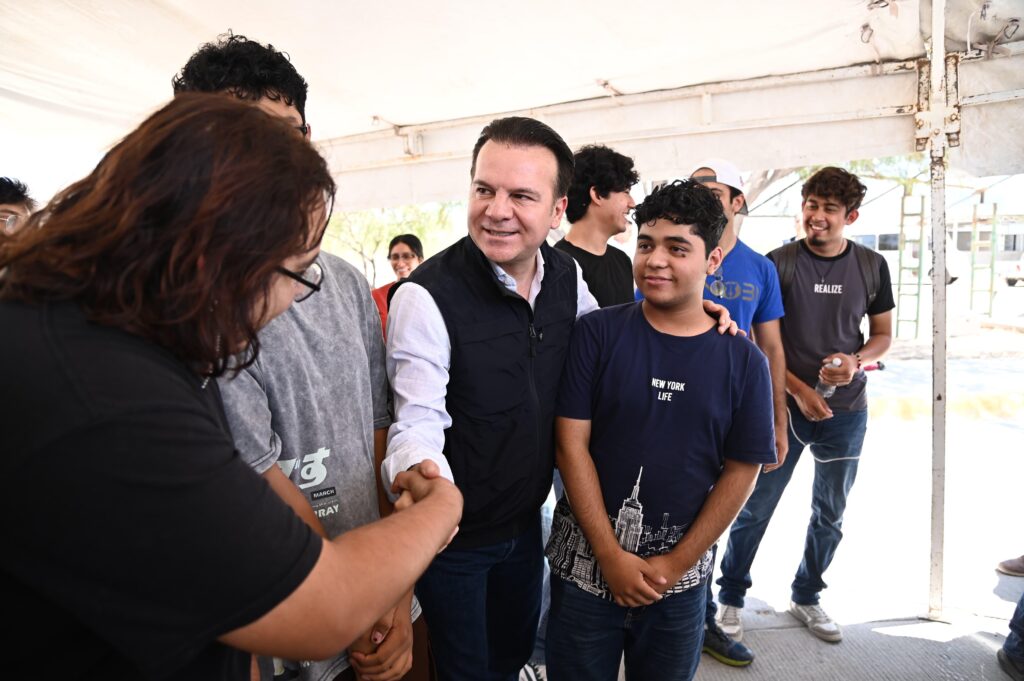 Esteban fortalece la educación superior con nuevas inversiones para beneficiar a estudiantes de la Laguna