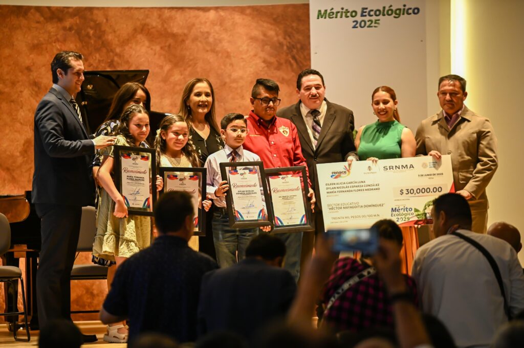 Gobierno del Estado reconoce con el Premio Estatal al Mérito Ecológico 2025 el compromiso ambiental de Durango
