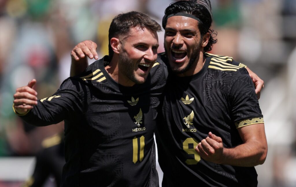 Santi se reencontró con el gol, pero sirvió de poco para el tricolor.