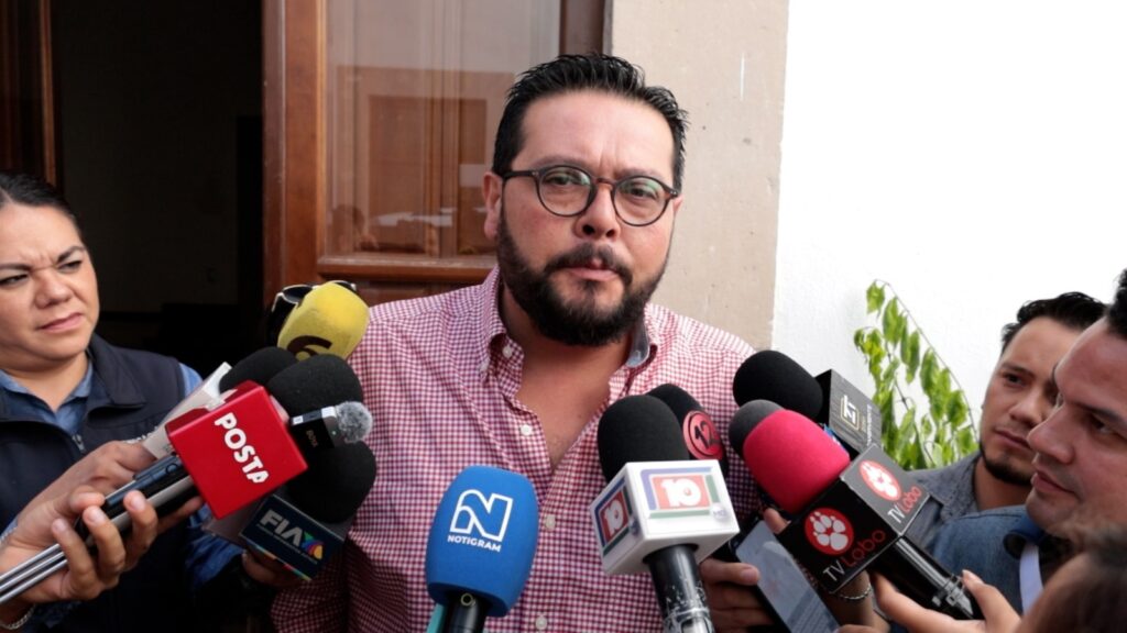 Antes de terminar el ciclo escolar avanza cambio de giro para eliminar comida chatarra en escuelas