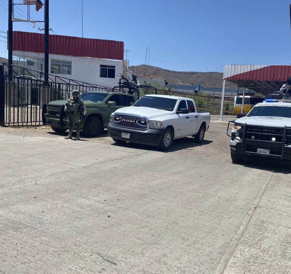 Realiza inspección sorpresa  a paqueterías en Parral