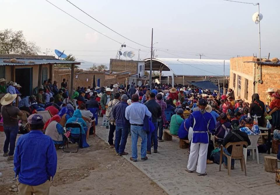 Cuatro integrantes del pueblo Wixárika fallecieron en accidente automovilístico