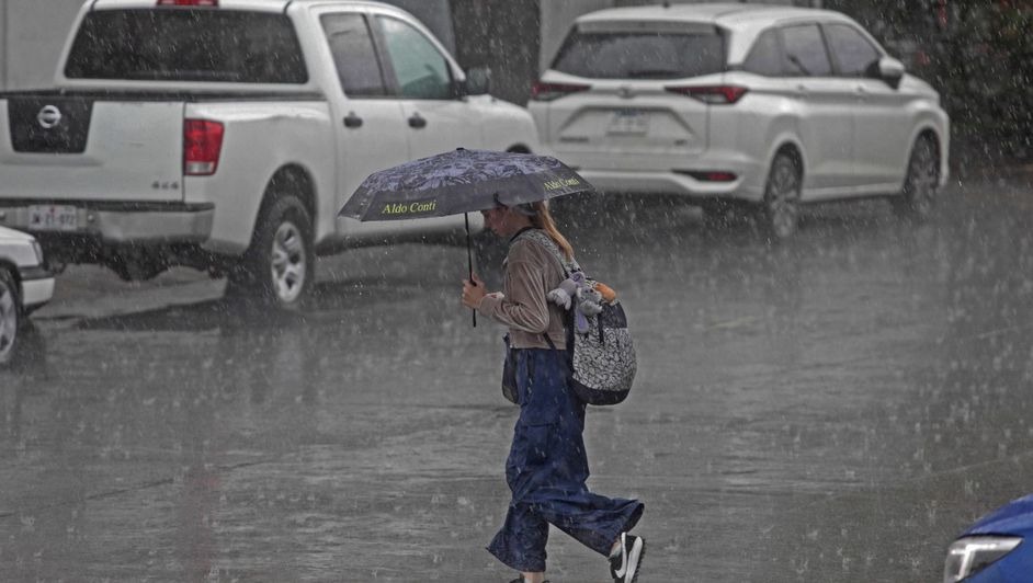 Tormenta tropical ‘Flossie’ se intensifica y ya es huracán