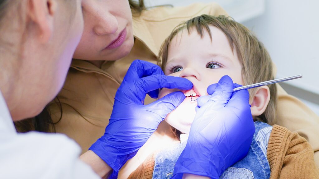 Muere bebé tras acudir al dentista y presentar anomalías