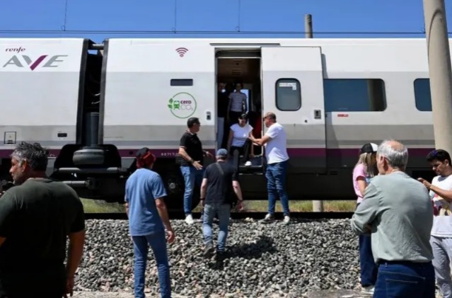 Apagón en España fue provocado por una cadena de sobretensiones
