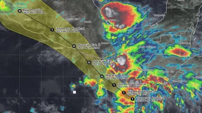 Érick se convierte en tormenta tropical y será el primer huracán que impactará en tierra