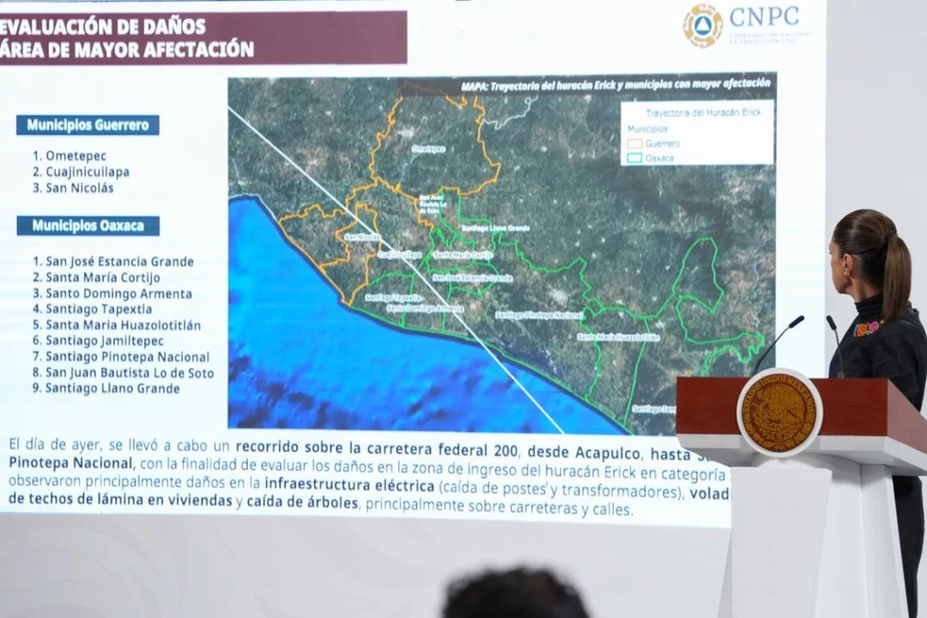 Huracán “Erick” deja daños en 12 municipios de Guerrero y Oaxaca: Sheinbaum