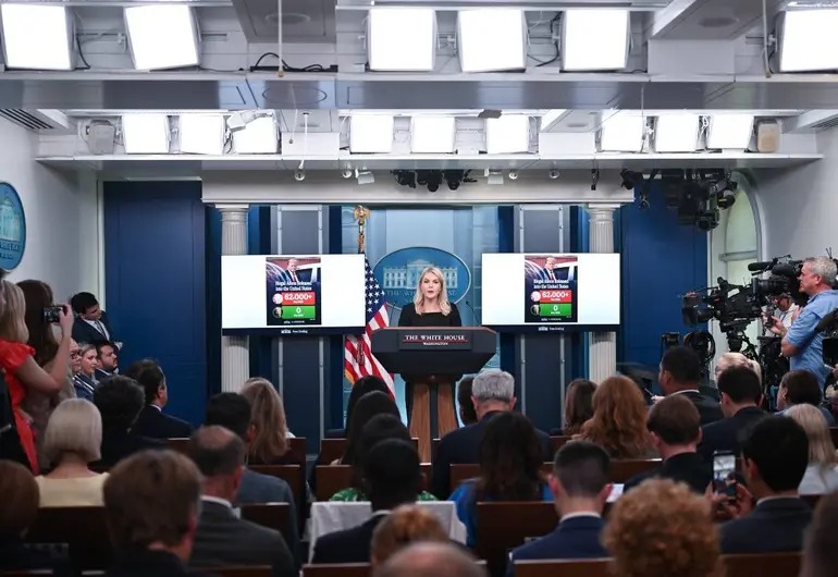Trump decidirá «en dos semanas» si ataca Irán, según la Casa Blanca