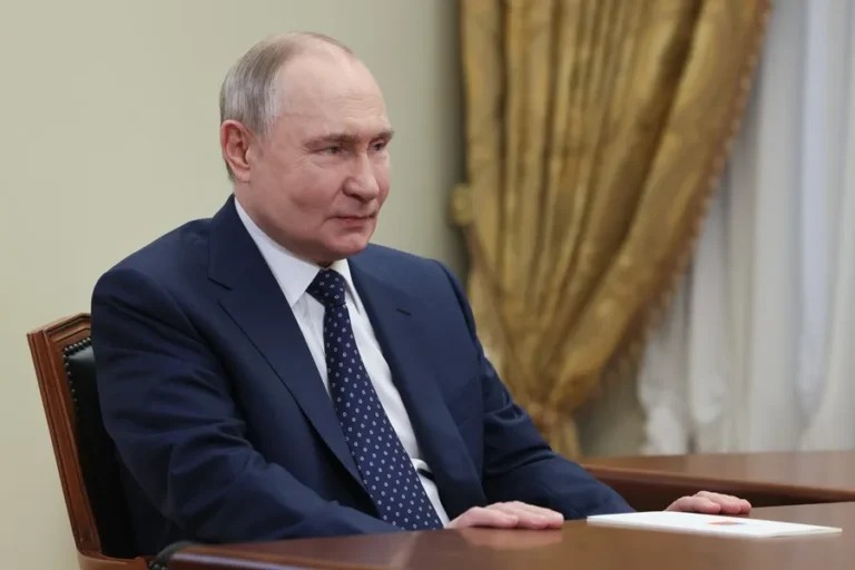 Putin muestra interés en mejorar la relación con EE:UU