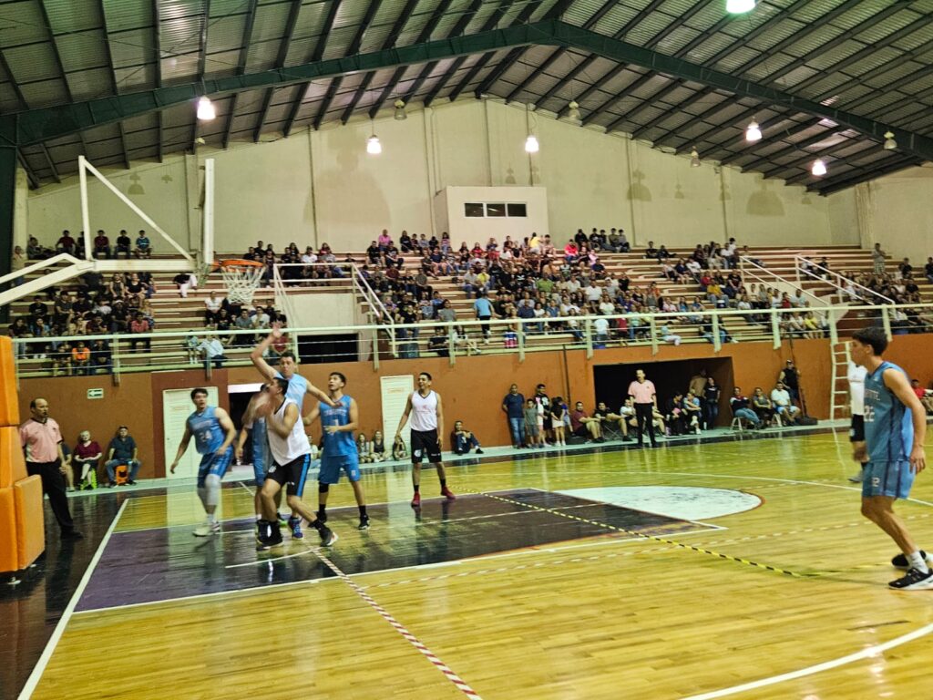 Aquiles GyM rey y reina en las finales del baloncesto santiaguero