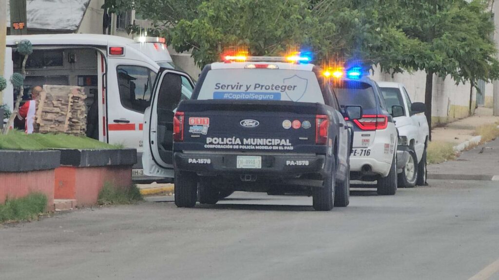 Hallan a hombre sin vida con alambre al cuello