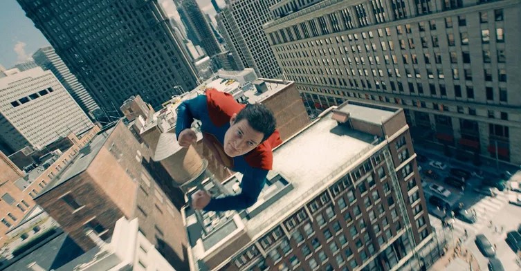 Superman revela nuevo tráiler