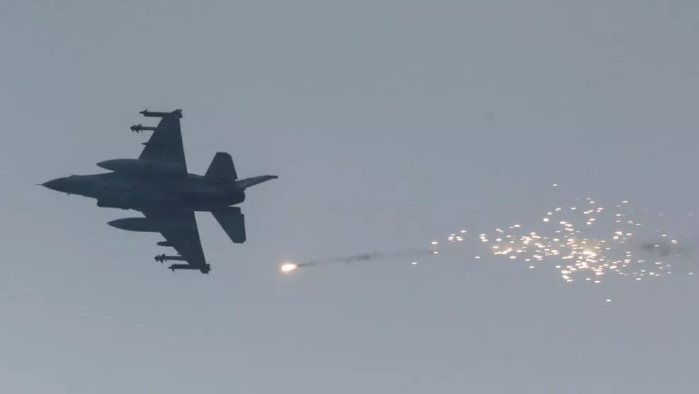 Fuerzas iraníes lanzan ataque con misiles a Israel tras bombardeo de EU