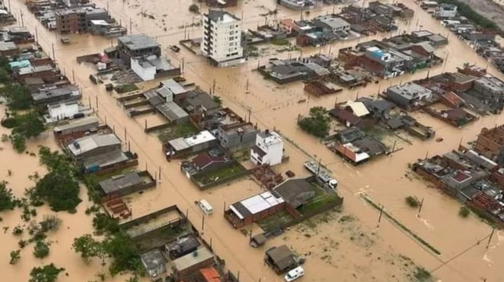 Al menos dos muertos y más de 2 mil evacuados por intensas lluvias en Brasil