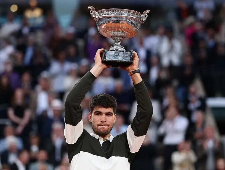 Carlos Alcaraz se consagra en Roland Garros 2025