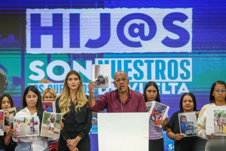 Comando Unificado de la Revolución Bolivariana denuncian separación de familias venezolanas en EE.UU.