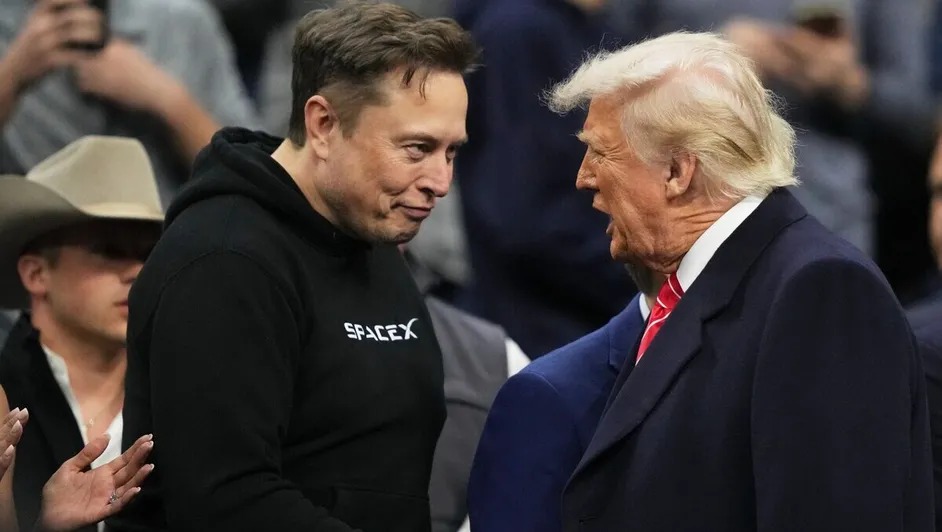 Donald Trump y Elon Musk hablaron por teléfono para terminar pelea