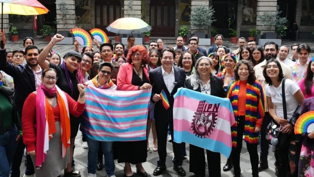 SEP impulsan la inclusión LGBTIQ+ en documentos escolares