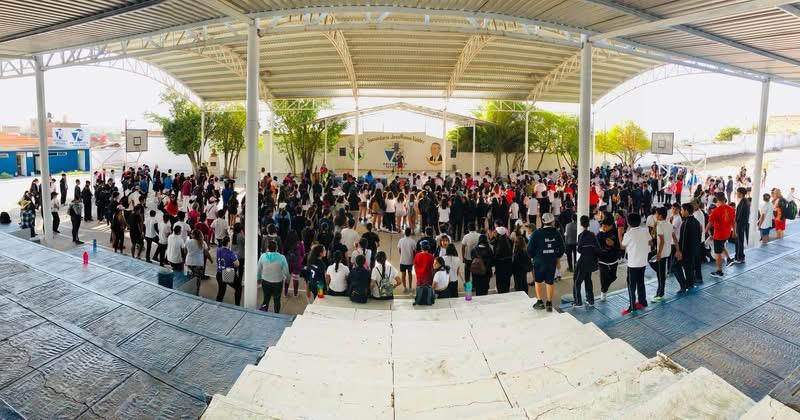 Secundaria José Ramón Valdez de Santiago organiza Feria de la Salud en su 75 aniversario