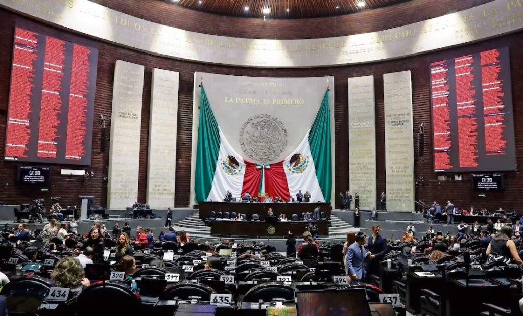 Diputados aprueban reforma para combatir el lavado de dinero