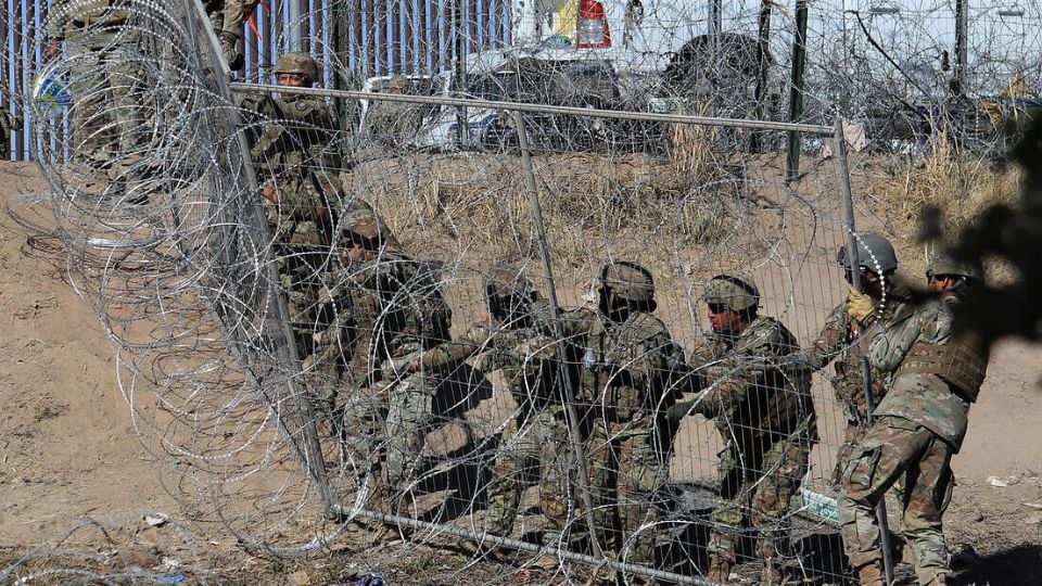EE.UU. establecerá nuevas zonas militares en frontera con México para frenar migración