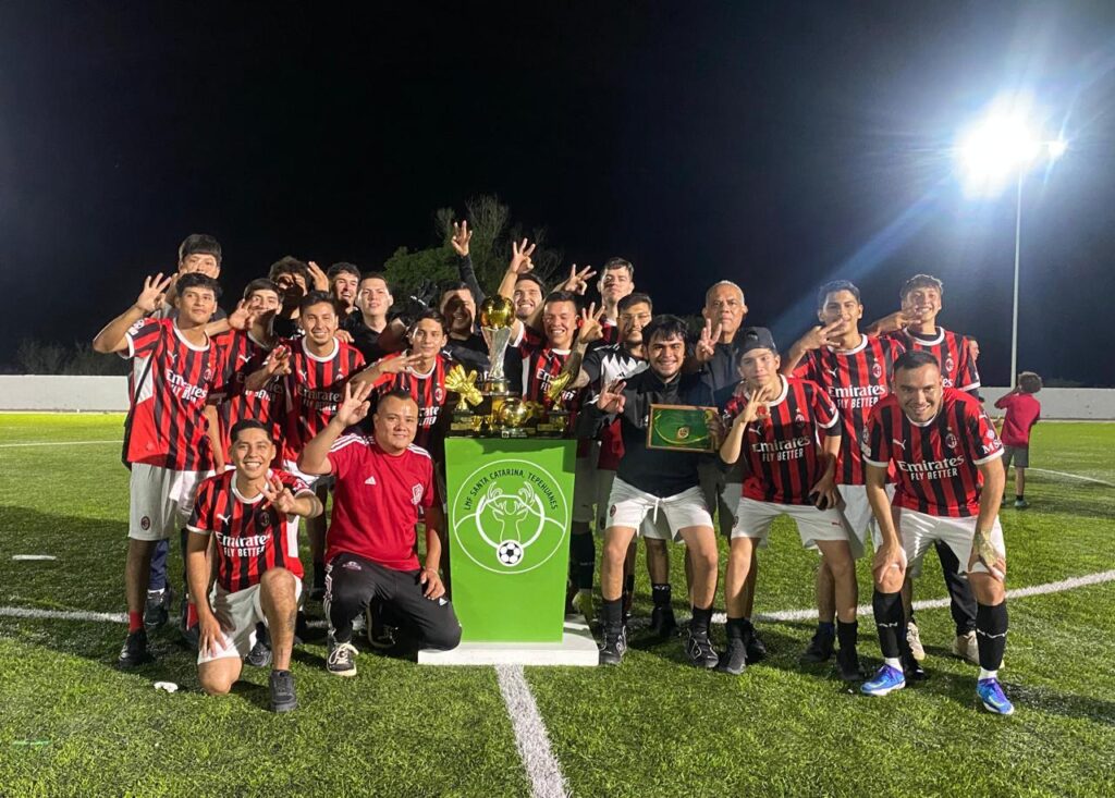 ¡Logró el tricampeonato! Santos Tarahumar arrasa y se corona en el futbol en Tepehuanes