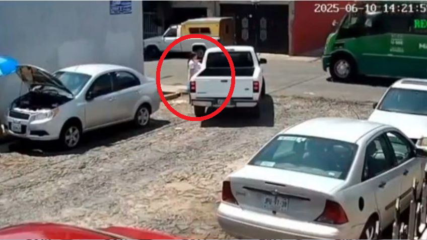 VIDEO: Sujeto acosa a niña 10 años y luego la atropella