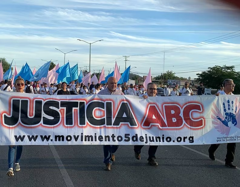 Reducen condenas a implicados en caso de la Guardería ABC