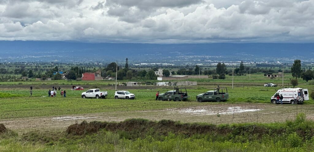 VIDEO: Explosión de granadas sacude operativo en Puebla tras hallazgo de restos humanos; policía resulta herida