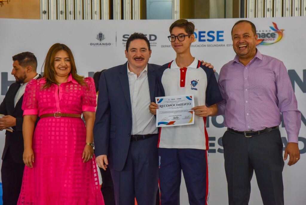 Gobierno de Esteban refrenda el compromiso con la calidad educativa